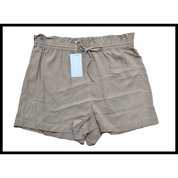 NWT Antonio Melani Delilah Washable Silk Shorts Pull On Loden Tan 16 NEW - Picture 1 of 8